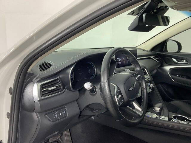 2025 Genesis G70