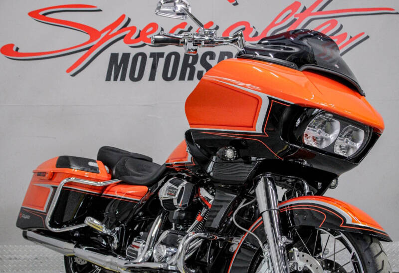 2022 Harley-Davidson CVO Road Glide