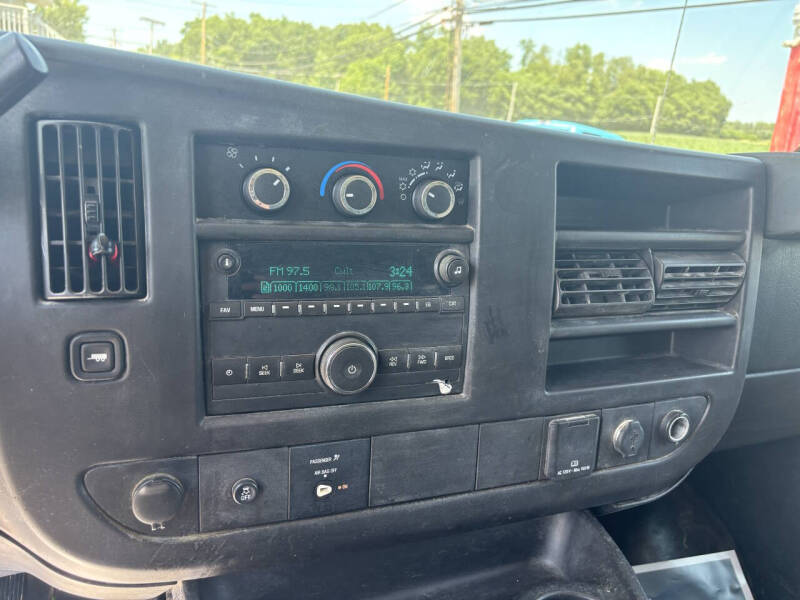 2017 Chevrolet Express 2500