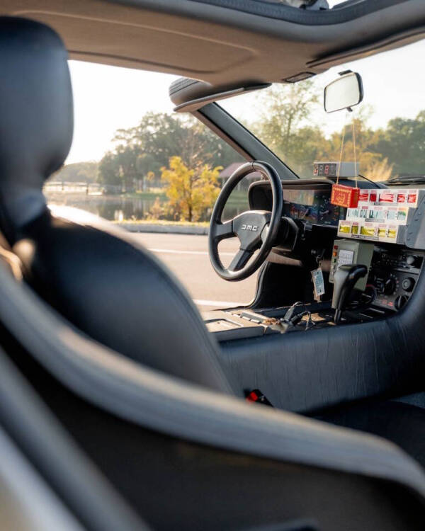 1981 DeLorean DMC-12