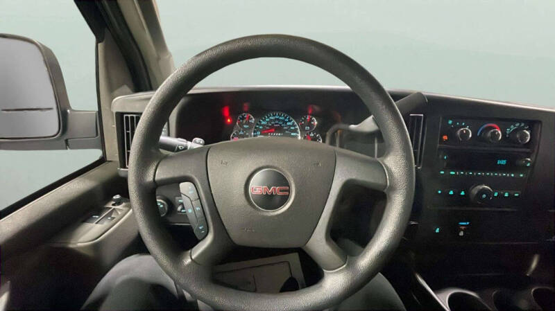 2024 GMC Savana 2500