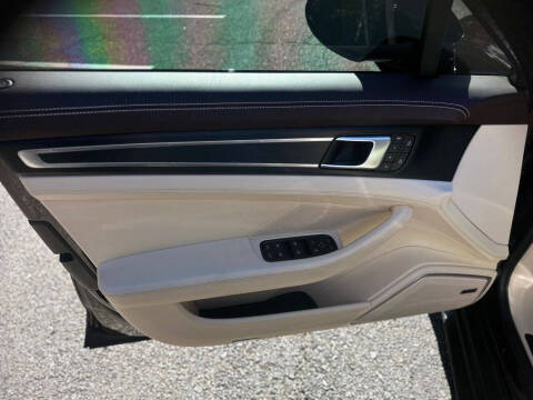 2023 Porsche Panamera GTS