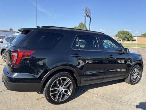2016 Ford Explorer Sport