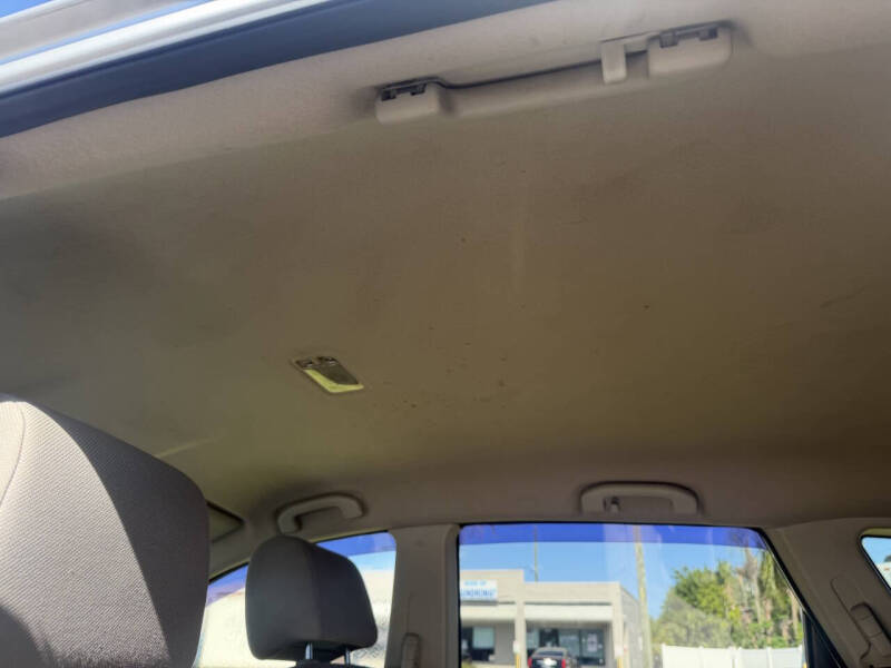 2011 Nissan Rogue S
