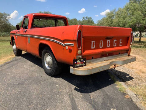 1969 Dodge D200 Pickup