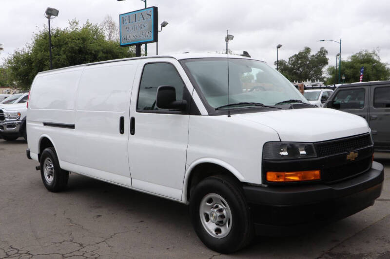 2023 Chevrolet Express 2500
