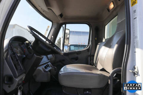 2019 Freightliner M2 106