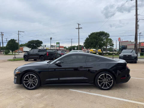 2022 Ford Mustang EcoBoost