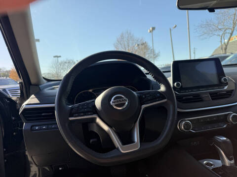 2022 Nissan Altima 2.5 SV