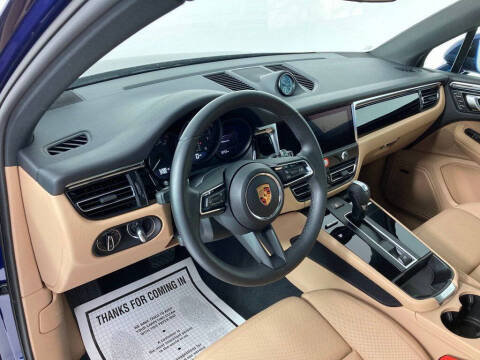 2025 Porsche Macan