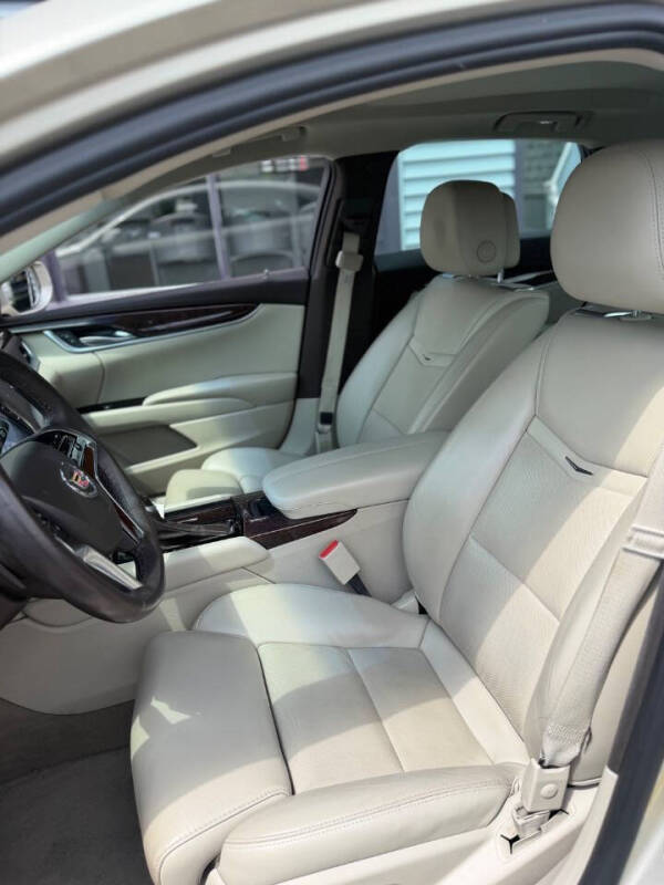 2013 Cadillac XTS Premium Collection