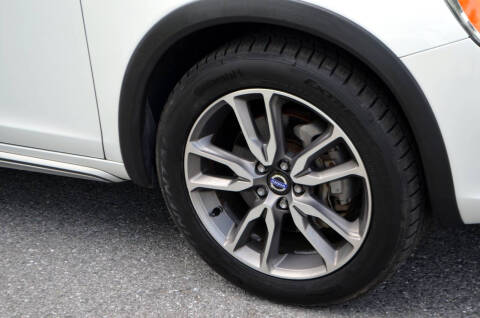 2018 Volvo V60 Cross Country T5 Premier