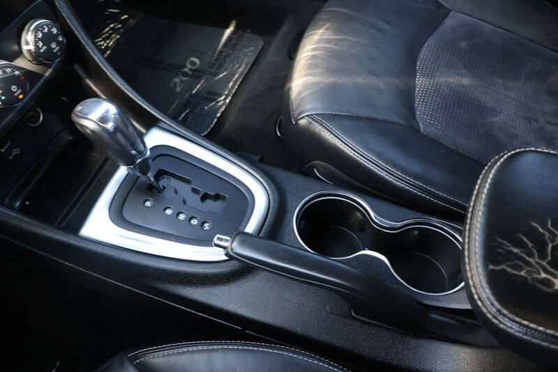 2013 Chrysler 200 Limited