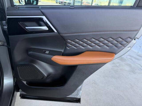 2023 Mitsubishi Outlander PHEV SEL