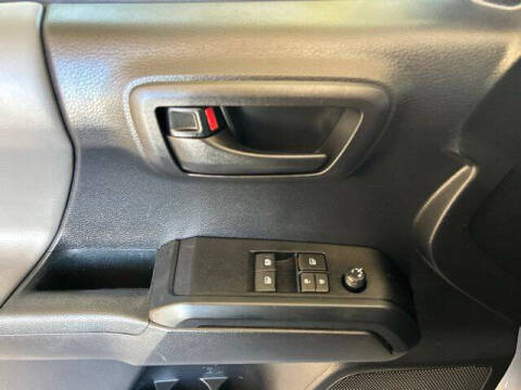 2020 Toyota Tacoma SR