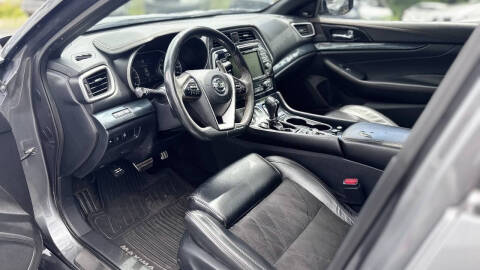 2019 Nissan Maxima 3.5 SR