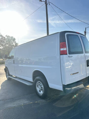 2023 Chevrolet Express 2500
