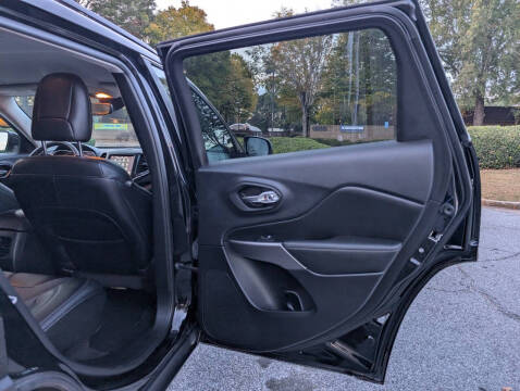 2022 Jeep Cherokee Latitude Lux