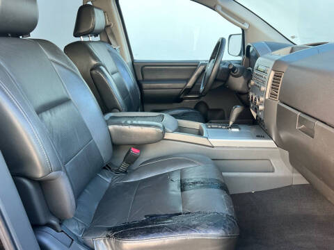 2005 Nissan Armada SE