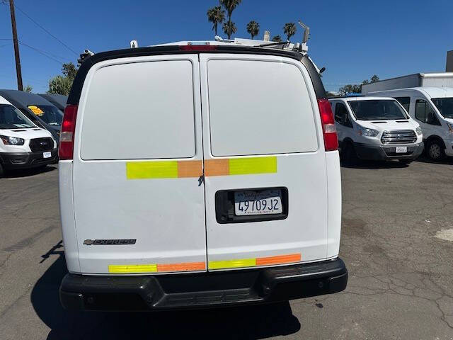 2018 Chevrolet Express 2500