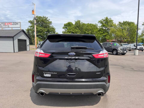2021 Ford Edge Titanium