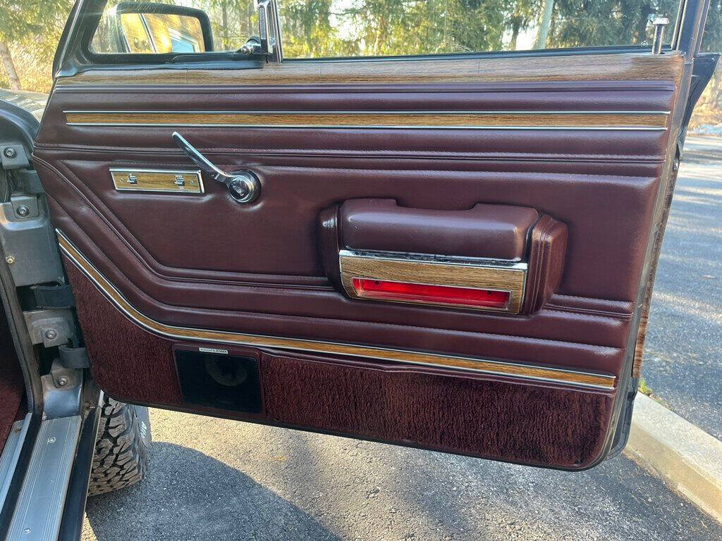 1989 Jeep Grand Wagoneer 87
