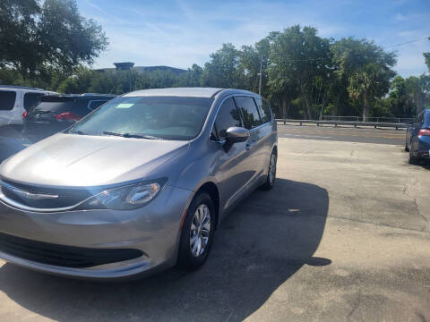 2017 Chrysler Pacifica Touring