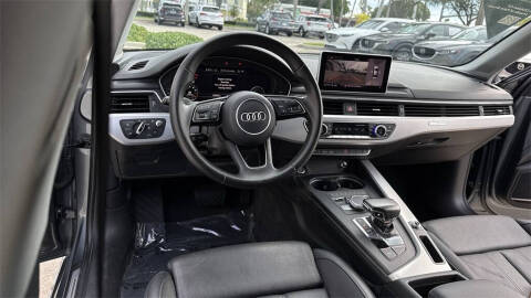 2017 Audi A4 2.0T quattro Prestige