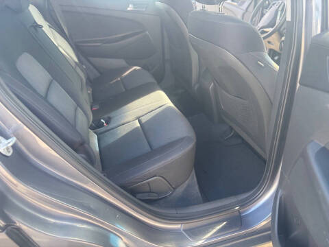 2016 Hyundai Tucson SE