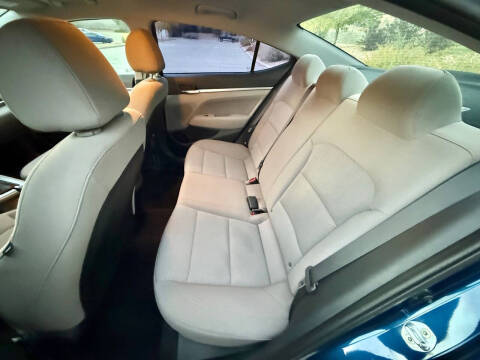 2019 Hyundai Elantra