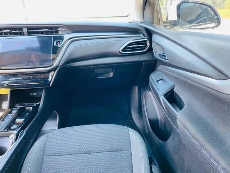 2023 Chevrolet Bolt EUV LT