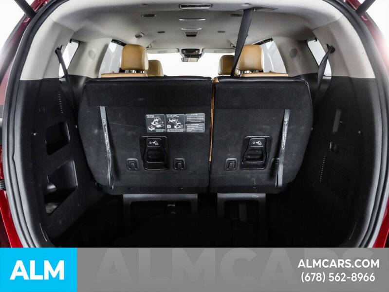 2024 Kia Carnival EX