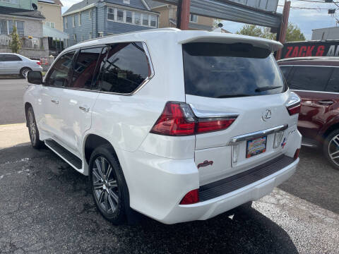 2016 Lexus LX 570