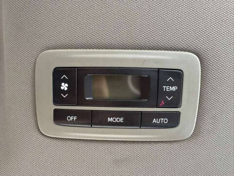 2015 Toyota Sienna XLE 8-Passenger