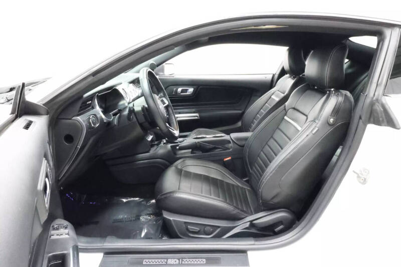 2022 Ford Mustang Mach 1