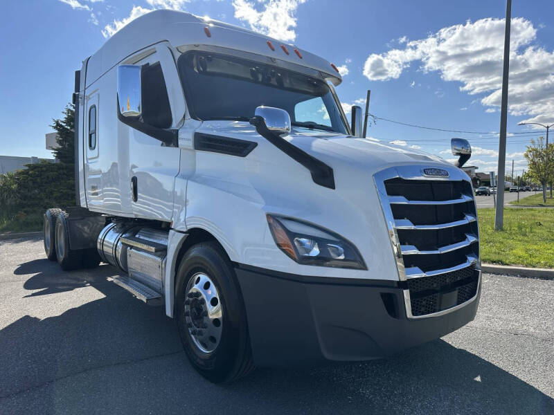 2020 Freightliner Cascadia
