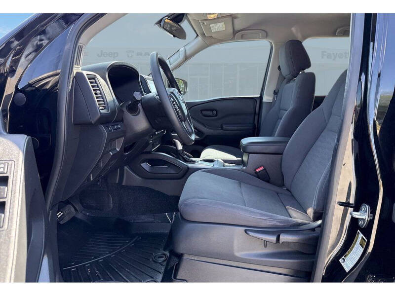 2022 Nissan Frontier S