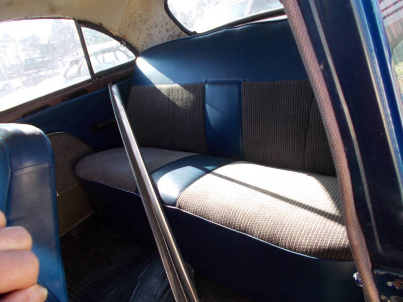 1949 Ford Deluxe