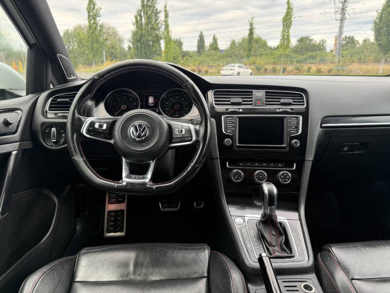2016 Volkswagen Golf GTI Autobahn