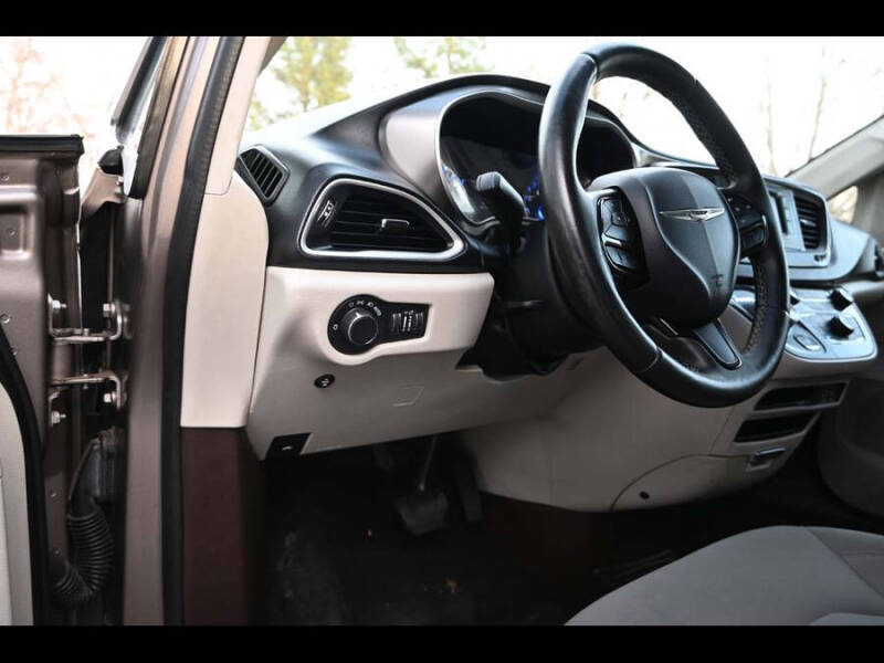 2017 Chrysler Pacifica Touring