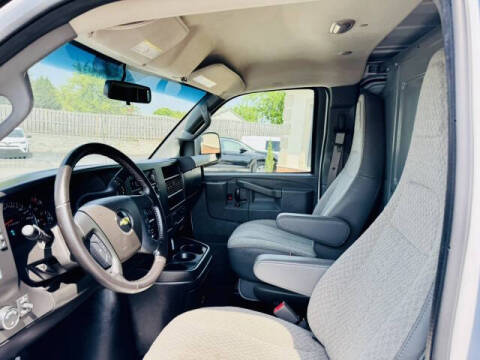 2020 Chevrolet Express 2500