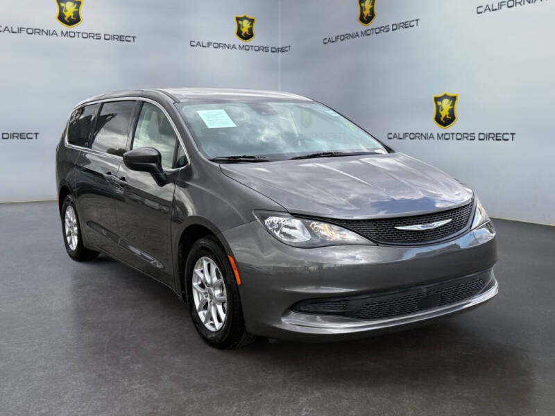 2023 Chrysler Voyager LX