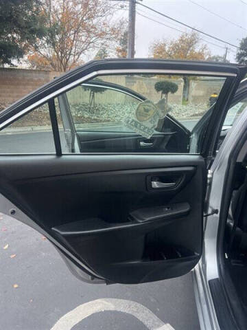 2015 Toyota Camry SE