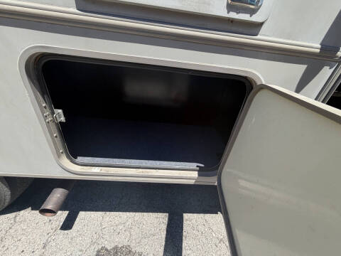 2015 Winnebago Vista