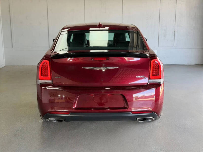 2019 Chrysler 300 S