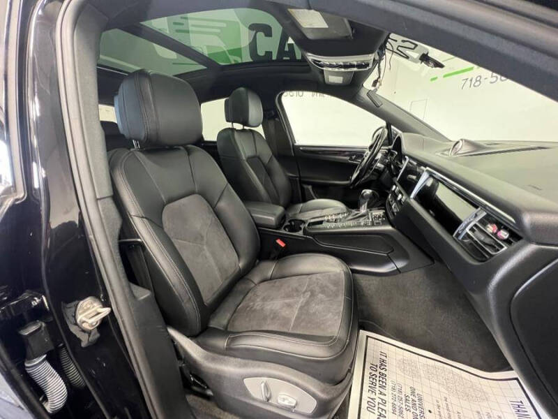 2021 Porsche Macan