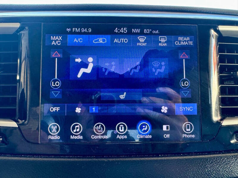 2017 Chrysler Pacifica Touring-L