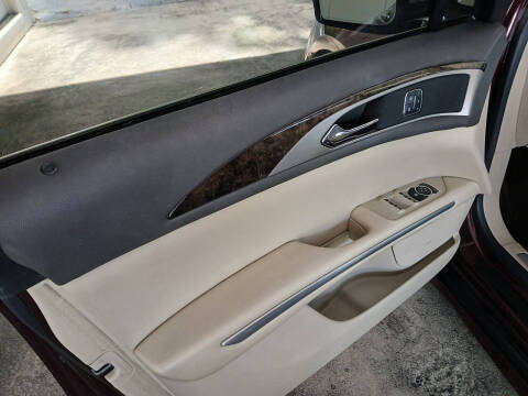 2013 Lincoln MKZ