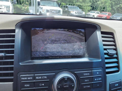 2008 Nissan Pathfinder LE