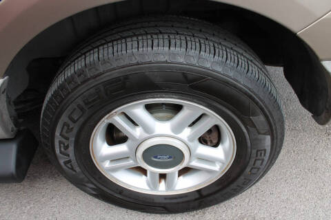 2003 Ford Expedition XLT